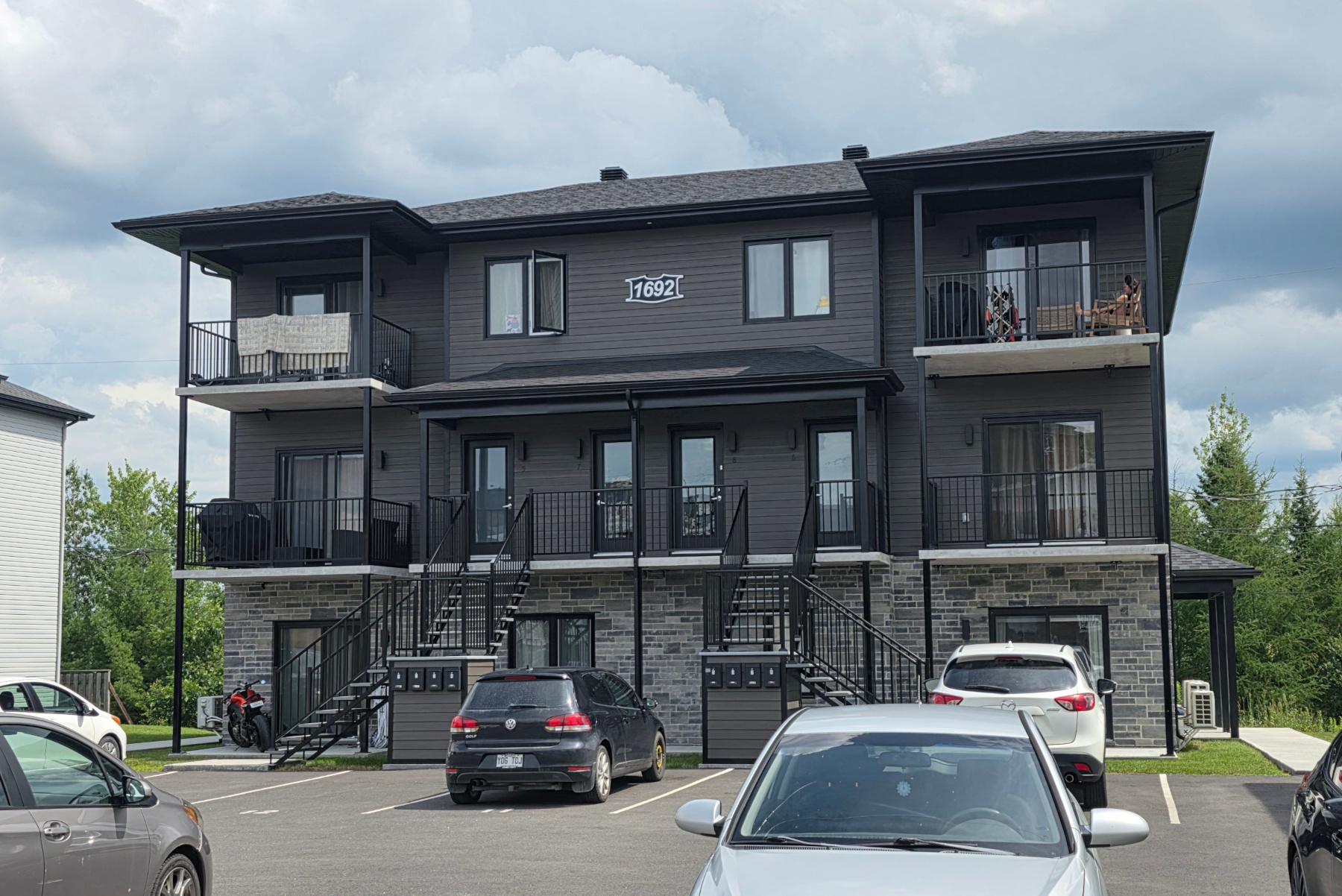 8 logements rue Maurice ThetfordMines
